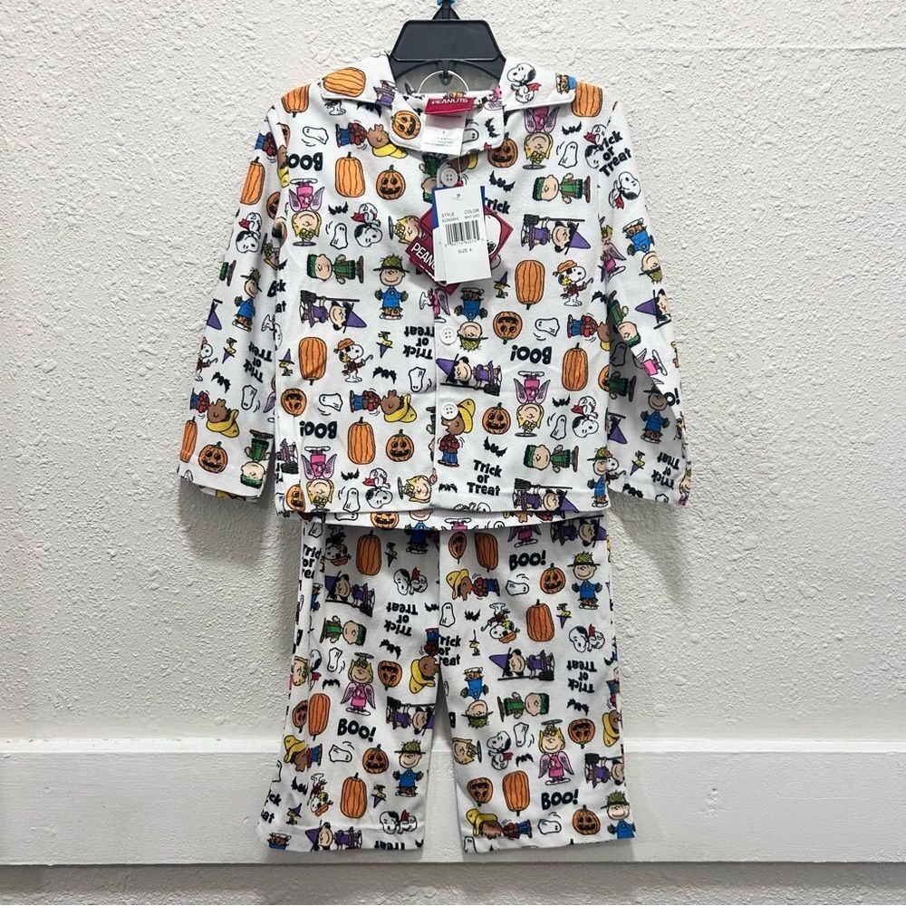 Peanuts Halloween Button Down Unisex Pajama Set NWT 4